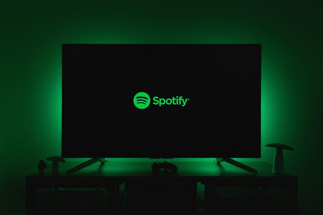Audible Premium Plus vs Netflix Standard with Ads vs Spotify Premium: Which Wins