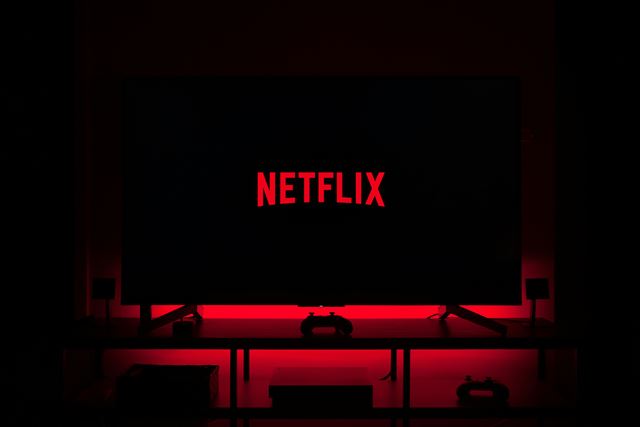Netflix Standard with Ads Review: Worth the Money?