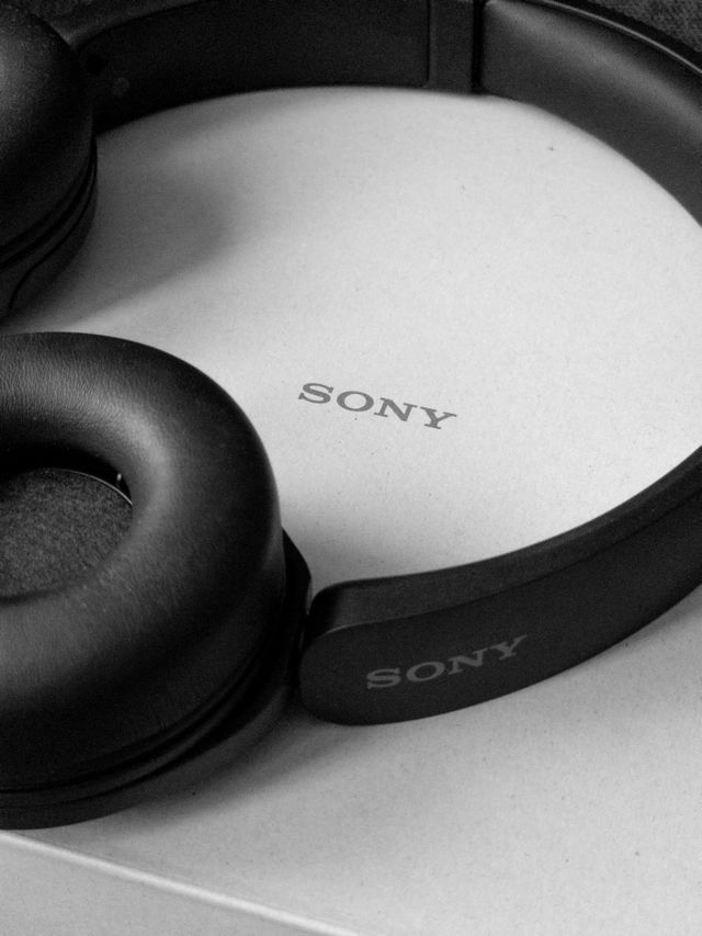 Bose QuietComfort Ultra vs Sony WF-1000XM5: Which Should You Buy in 2026
