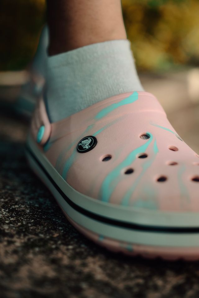 Crocs Classic Clogs Review: The Full Review