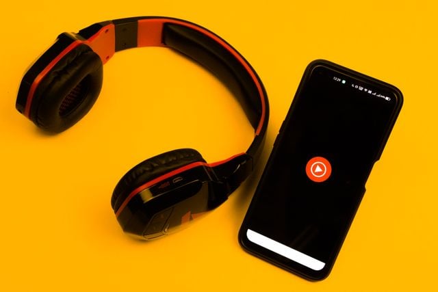 Audible Premium Plus Review: Our Honest Verdict