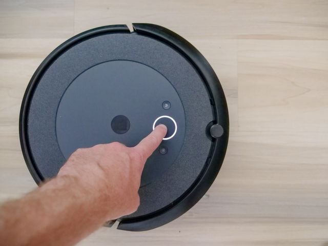 Philips Hue Starter Kit vs iRobot Roomba j7+ vs Kasa Smart Plug (4-Pack): The Real Difference