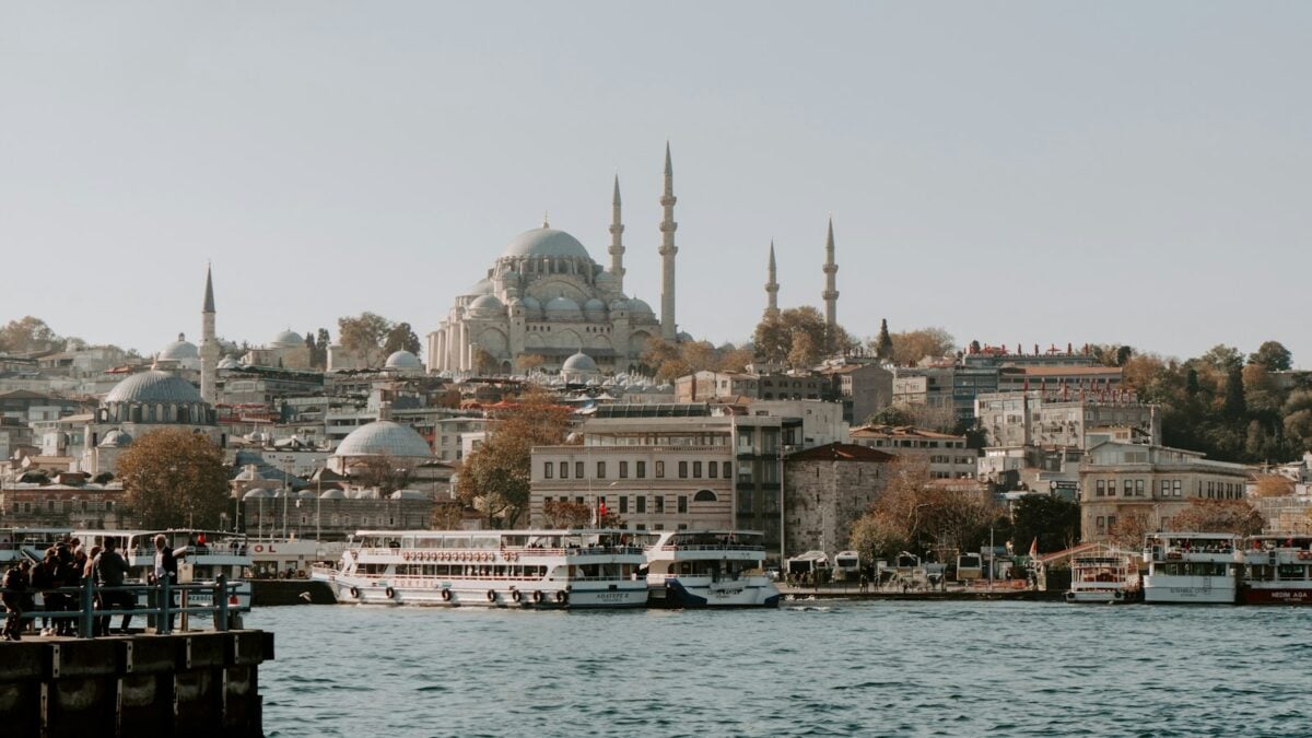 The Four Numbers That Decide What Your Istanbul Layover Is Worth