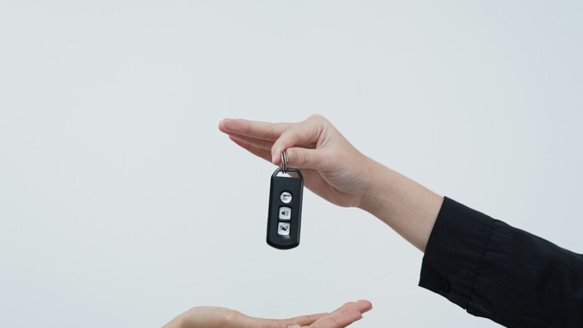 Selling Your Car on Carwow Is an Auction, and That Works in Your Favour