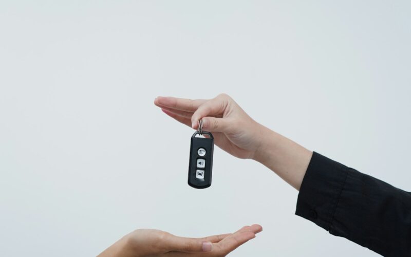 Selling Your Car on Carwow Is an Auction, and That Works in Your Favour