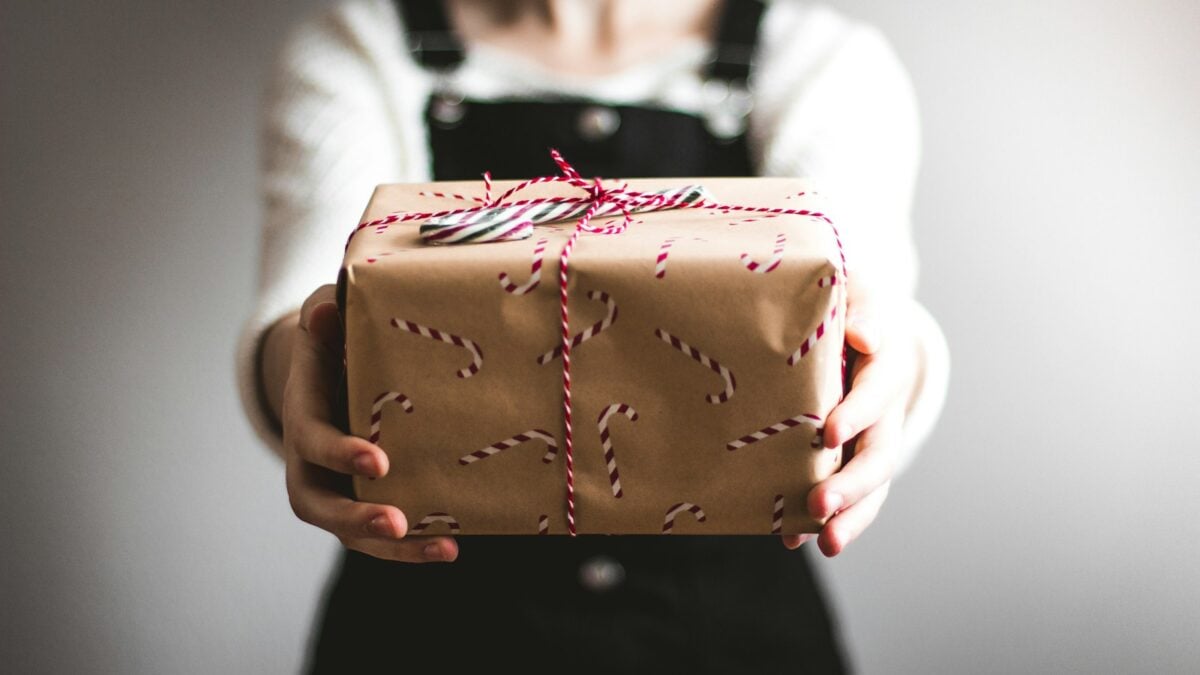 Etsy Gifts by Type: From Personalized Pieces to Vintage Finds